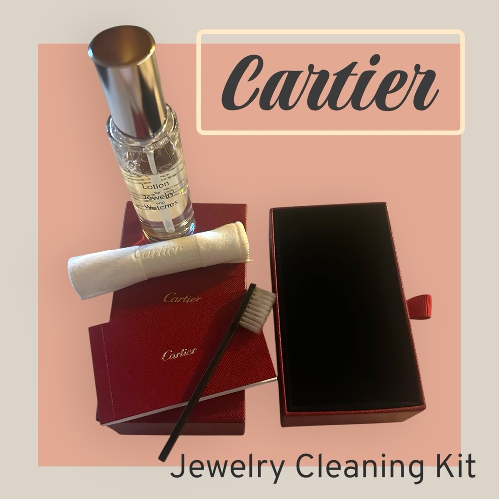 Cartier Jewelry Cleaning Kit in velvet lined faux leather box 💍